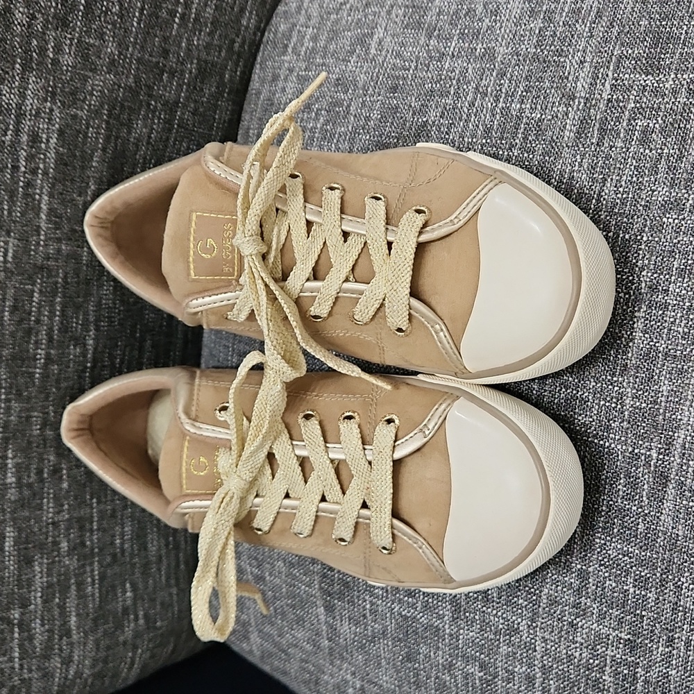 Guess Sneakers Tan with Gold Laces